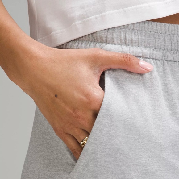 NWOT Lululemon Soft Jersey Sweatpants l 8 - Picture 4 of 9